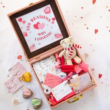 100 Reasons Why I Love You Gift Box