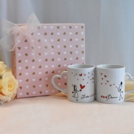 couple mugs